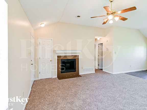 4th image of 4383 Grand Pyramid Dr