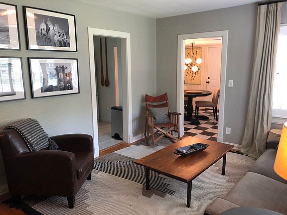 4th image of 634 Bryn Mawr St
