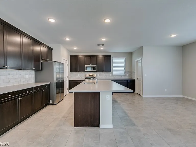 520 Founders Creek Ave — Photo 23