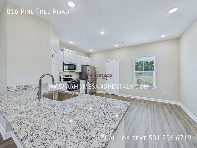 816 Pine Tree Rd — Photo 5