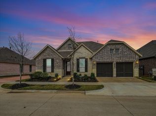 1931 Spotted Fawn Dr, Arlington, TX 76005