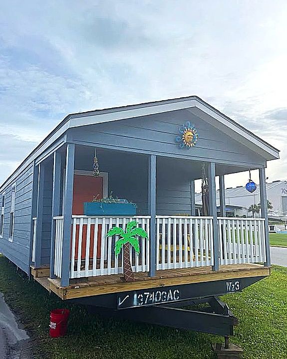 1st image of 2050 Country Club Rd #33