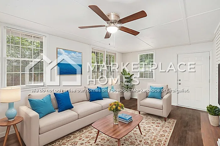 3 bed, 1.5 bath, 1062 sqft, $1,545 — Photo 3
