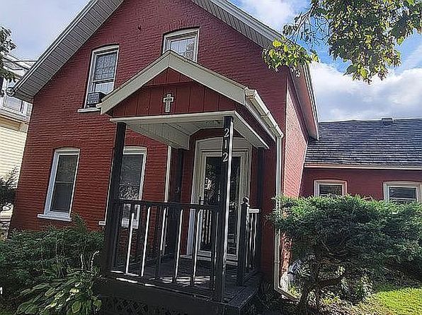 212 Margaret St