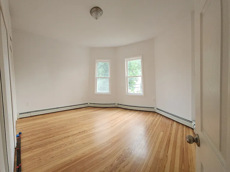 20 William St #2 — Photo 7