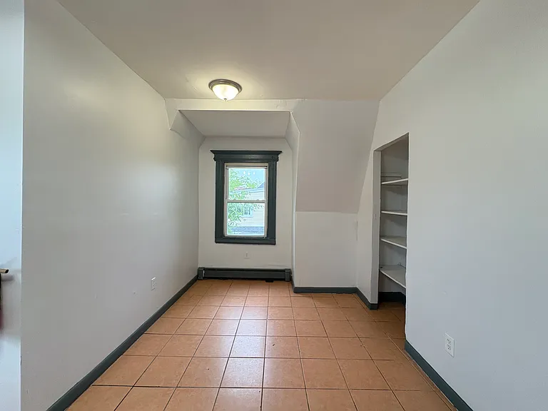 287 Avon Ave #3 — Photo 5