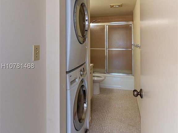 5th image of 5550 NW 44th St APT 209B