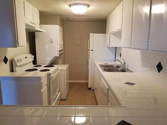 3rd image of 5605 Cotswold Hills Dr APT 1308