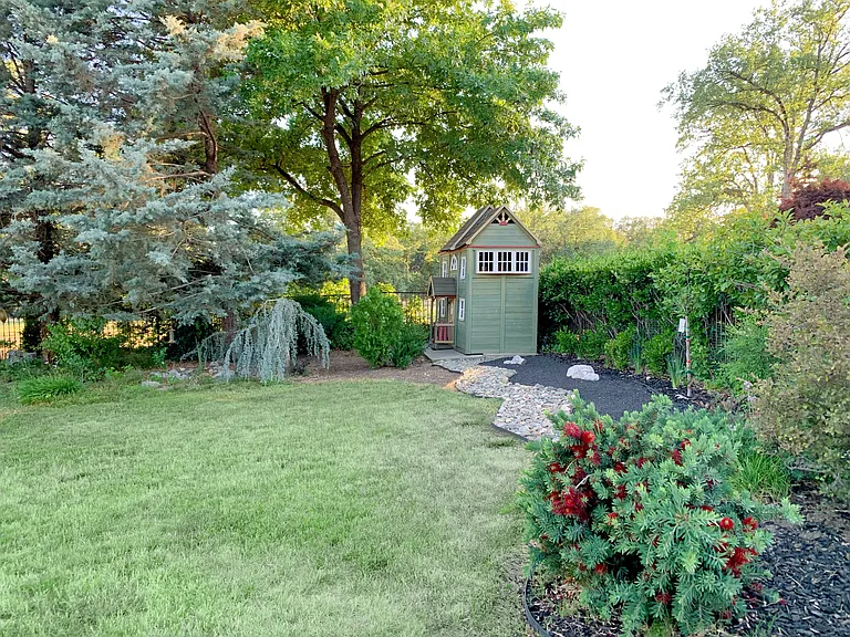 2074 Hope Ln — Photo 36