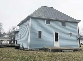 301 W Lincoln St, New Holland, IL 62671