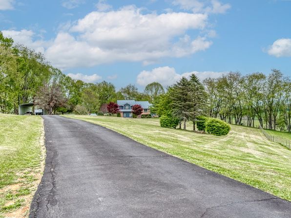 279 Four Apple Ave, Chilhowie, VA 24319