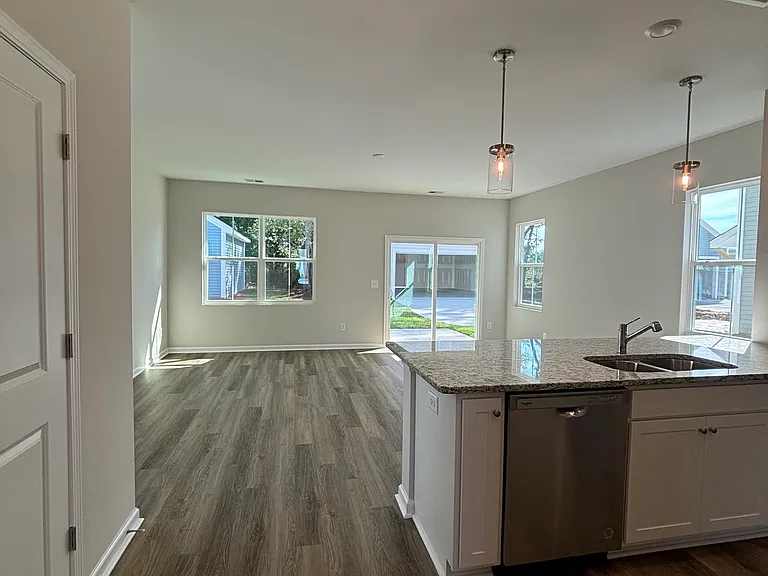 65 Whispering Oaks Cir — Photo 3