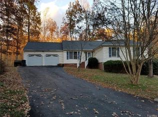 4500 Edenton Pl, Chester, VA 23831