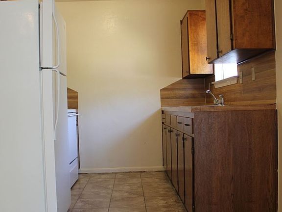 5th image of 2706 Mountain Ave