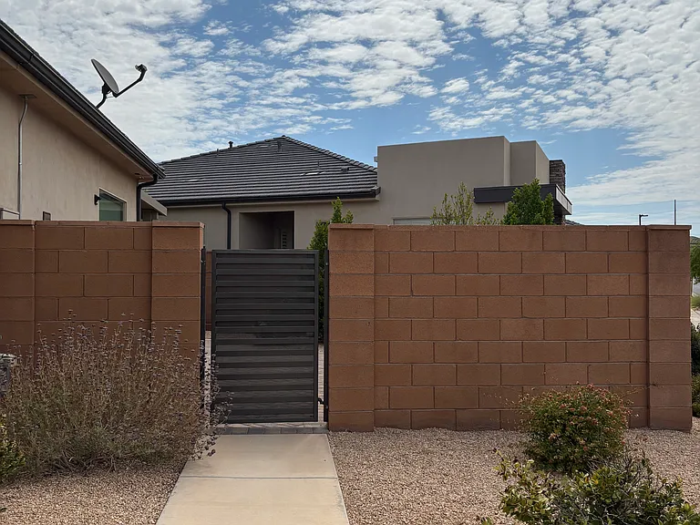 4849 S Martin Dr — Photo 32