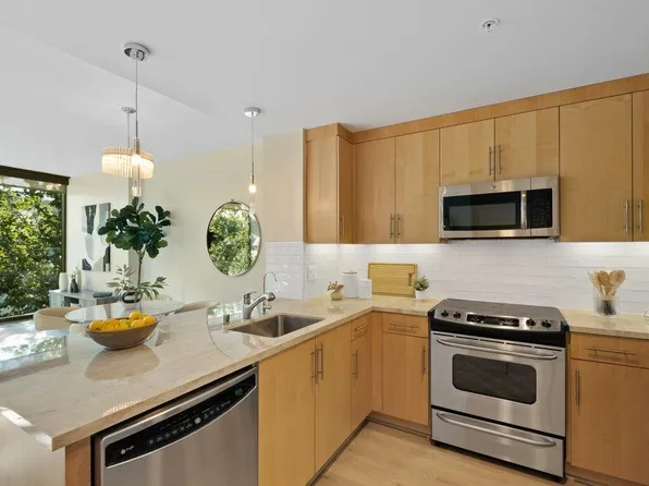 38 N Almaden Blvd Unit 403, San Jose, CA 95110