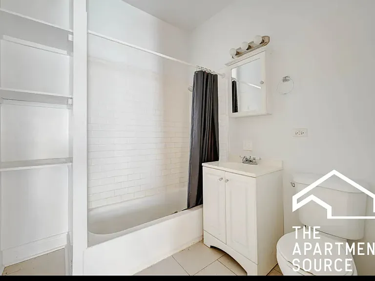 1522 N Kedzie Ave #3 — Photo 6