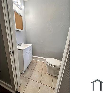 2nd image of 233 N Ramsey St