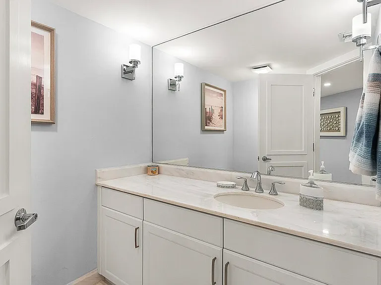 100 Lakeshore Dr #252 — Photo 20