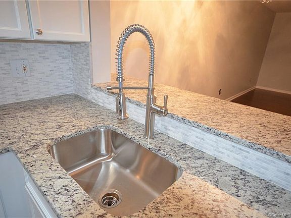 4th image of 2660 North Ave #210