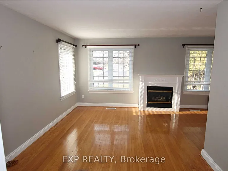 805 Glengrove St — Photo 3
