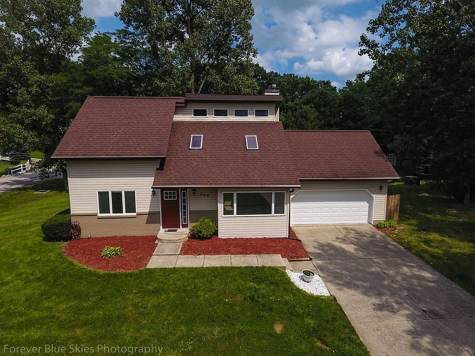 1st image of 564 Laurel Dr SW
