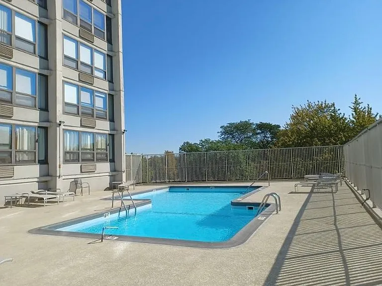 5100 N Marine Dr #23K — Photo 3