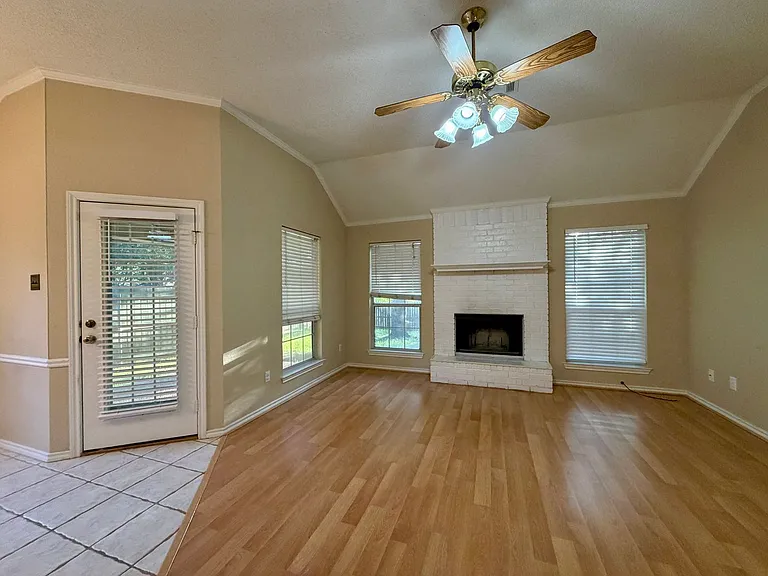 2009 Real Dr — Photo 3