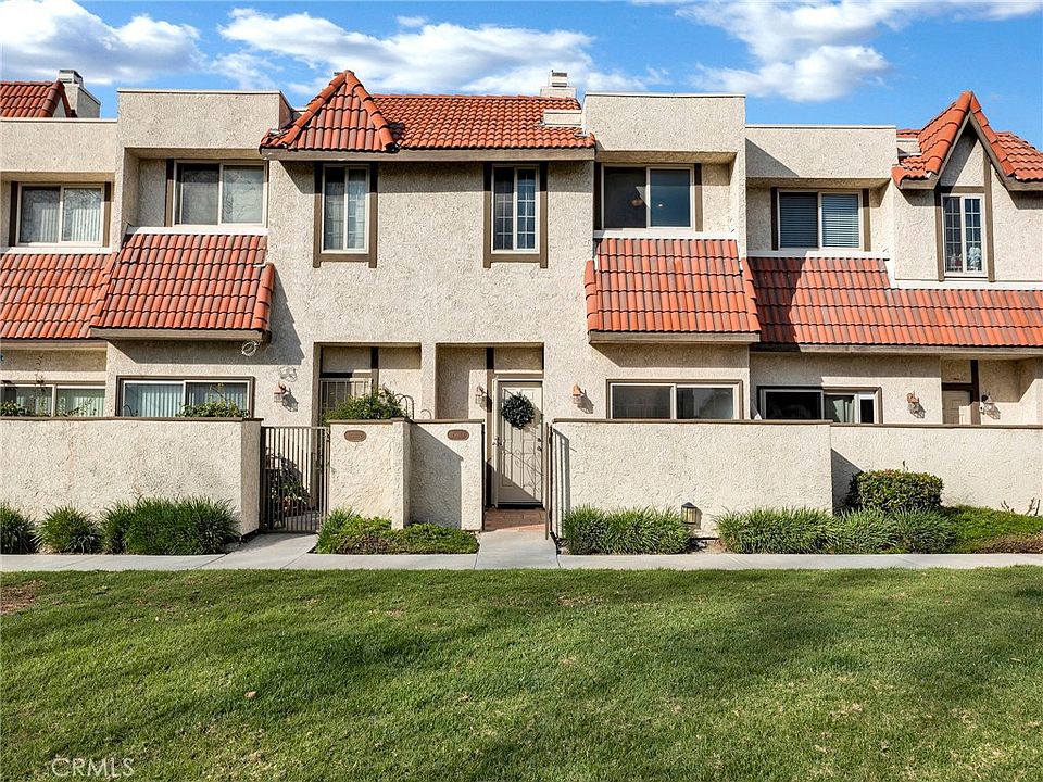 1st image of 17951 River Cir APT 3