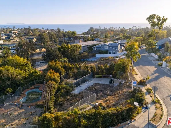 854 Las Lomas Ave, Pacific Palisades, CA 90272