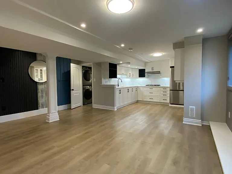 137 Spring Azure Cres #BASEMENT — Photo 18