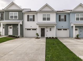 1144 Lock 4 Rd #B3, Gallatin, TN 37066