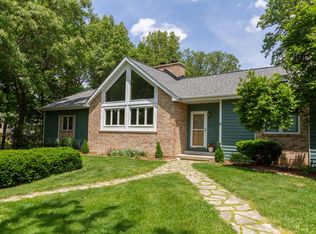 15N291 Reinking Rd, Hampshire, IL 60140