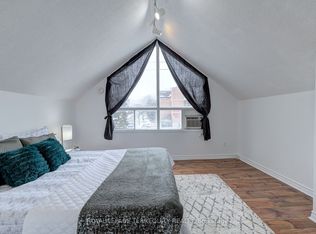 135 Sheppard Ave W #2, Toronto, ON