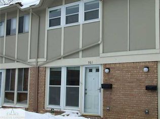 961 Barclay Ln, East Lansing, MI 48823