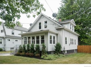 110 Mill St, Williamsville, NY 14221