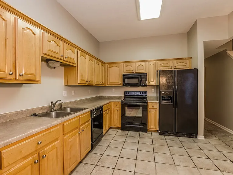 9893 Farmyard Dr — Photo 7