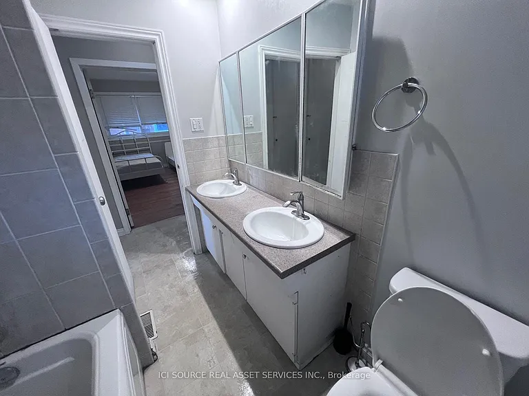 199 Dixie Cres — Photo 12