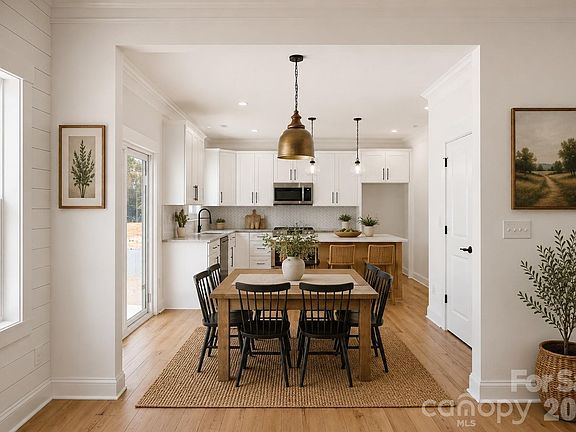 4th image of 305 Lake Farm Dr