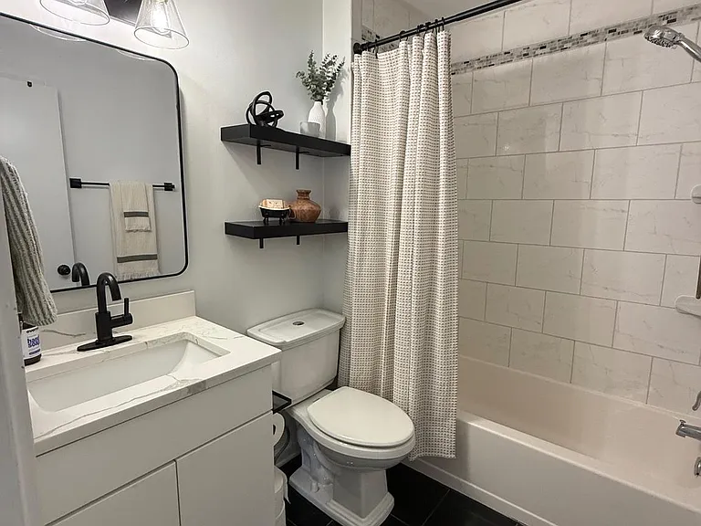 7809 Harrowgate Cir #C — Photo 9
