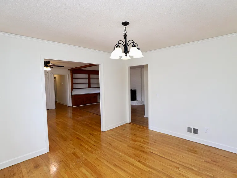 1912 Dominion Dr — Photo 20