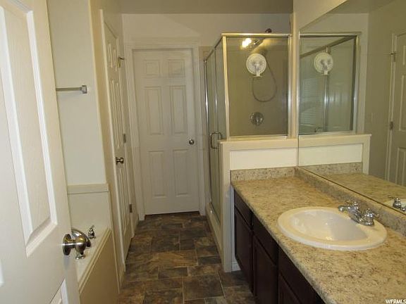 5th image of 861 W Presidio Dr