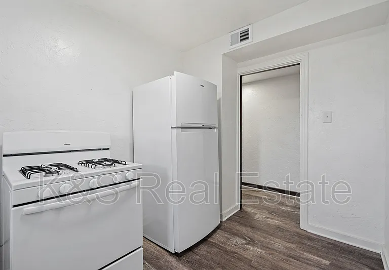 142-144 W 9th Ave #142-2 — Photo 9