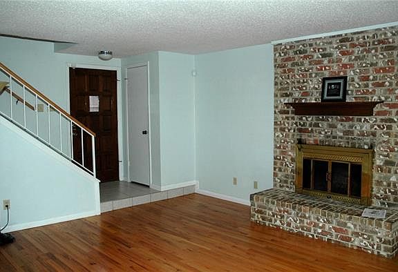 5th image of 2924 Canis Cir