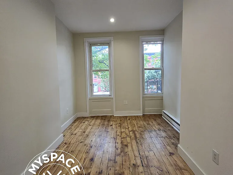 183 Hull St #2F — Photo 3