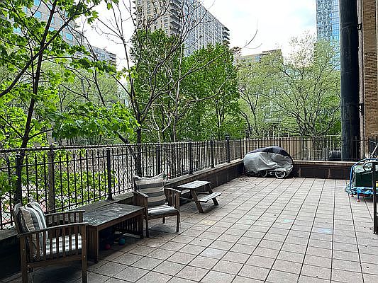 1st image of 210 W 70th St #216