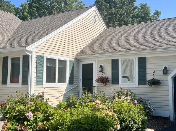 1 Longwood Rd, Mashpee, MA 02649