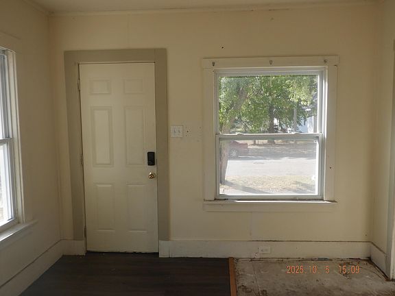 5th image of 1768 Elwood St