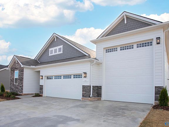 4th image of 141 Jude Ln