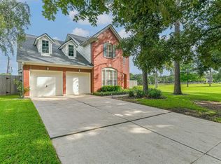 2302 Leafy Glen Dr, Houston, TX 77059